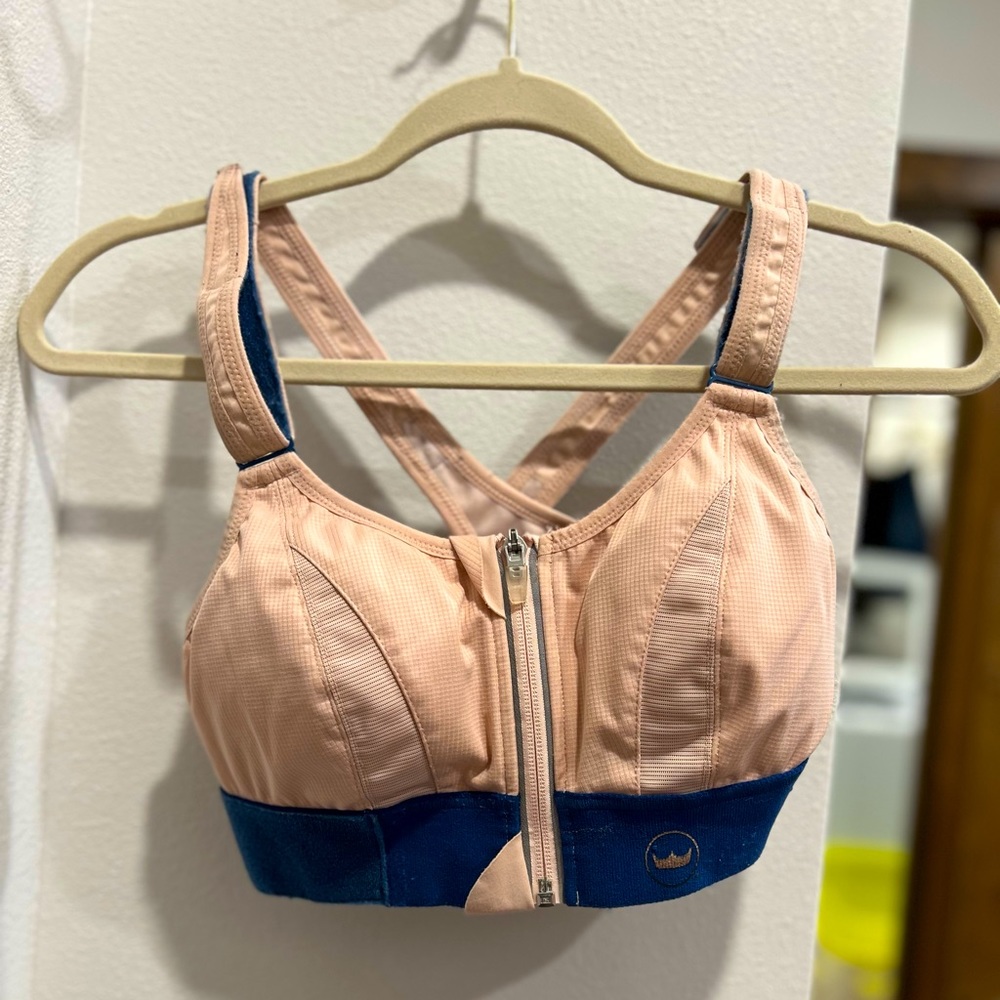 Shefit ultimate sports bra high impact, blush color size medium